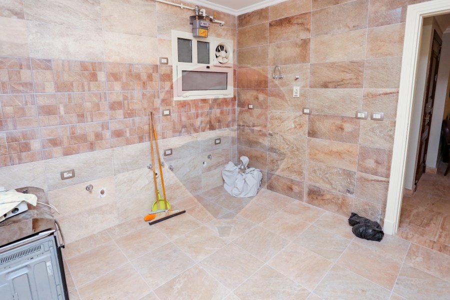 Apartment for Sale 195 m sporting (Abo qur st)