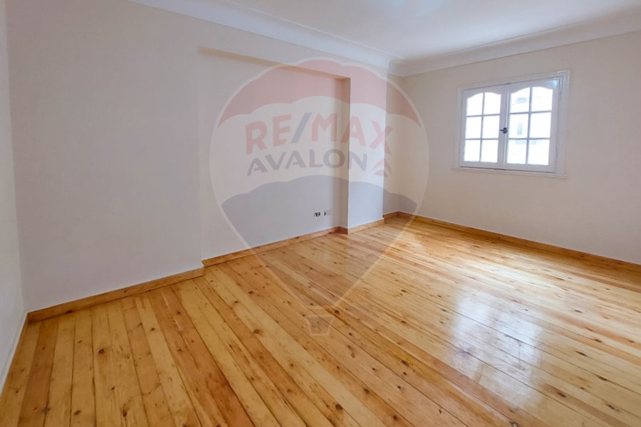 Apartment for rent 165 m Smouha (Tutankhamun St.)