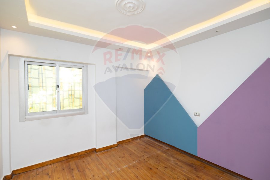 Apartment for sale 125 m Kafr Abdo (Sakina Bint Al Hussein St.)