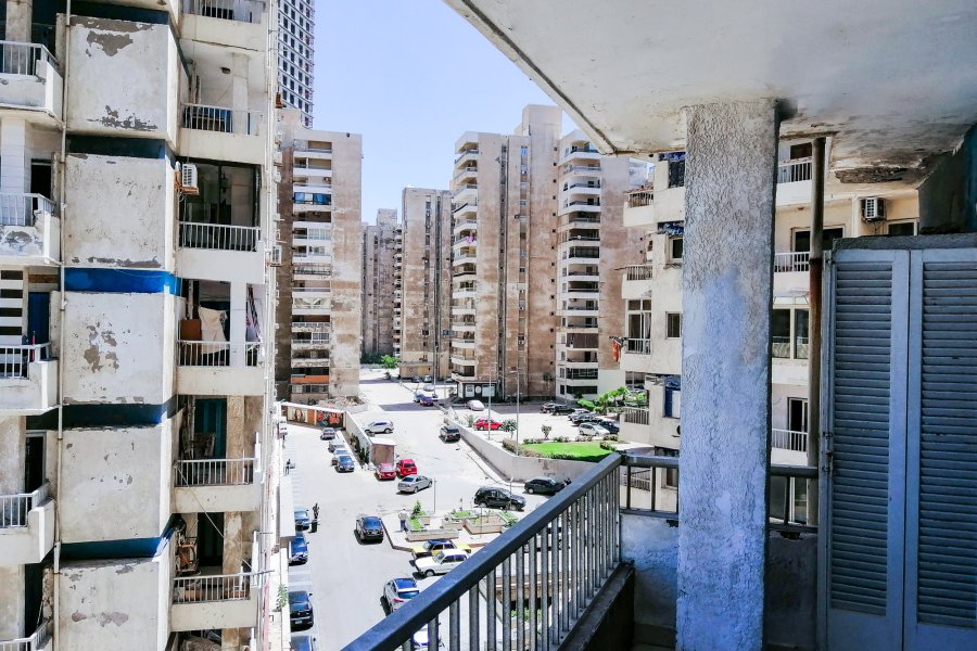 شقة للإيجار 120 م مصطفي كامل (عمارات الضباط - فيو بحر)