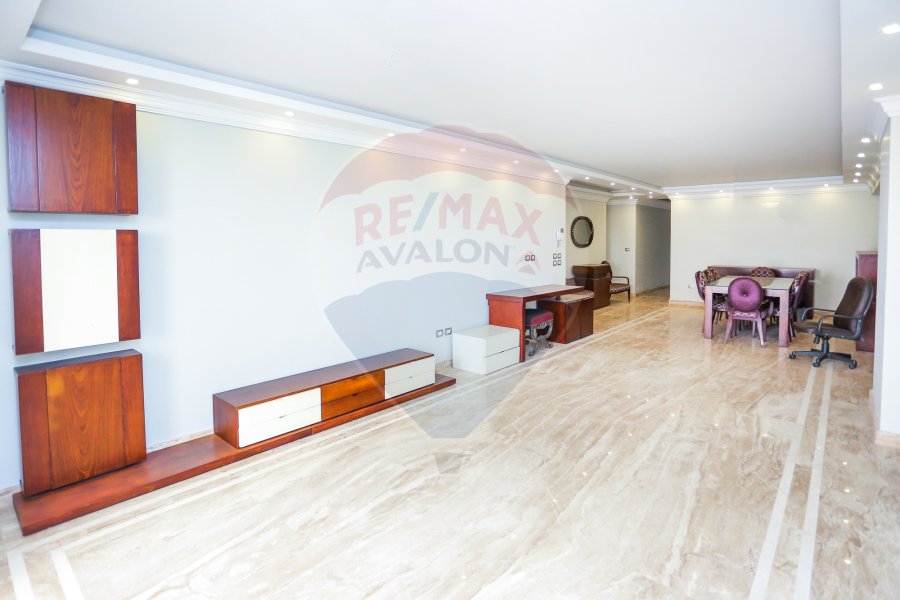Apartment for Sale 195 m sporting (Abo qur st)