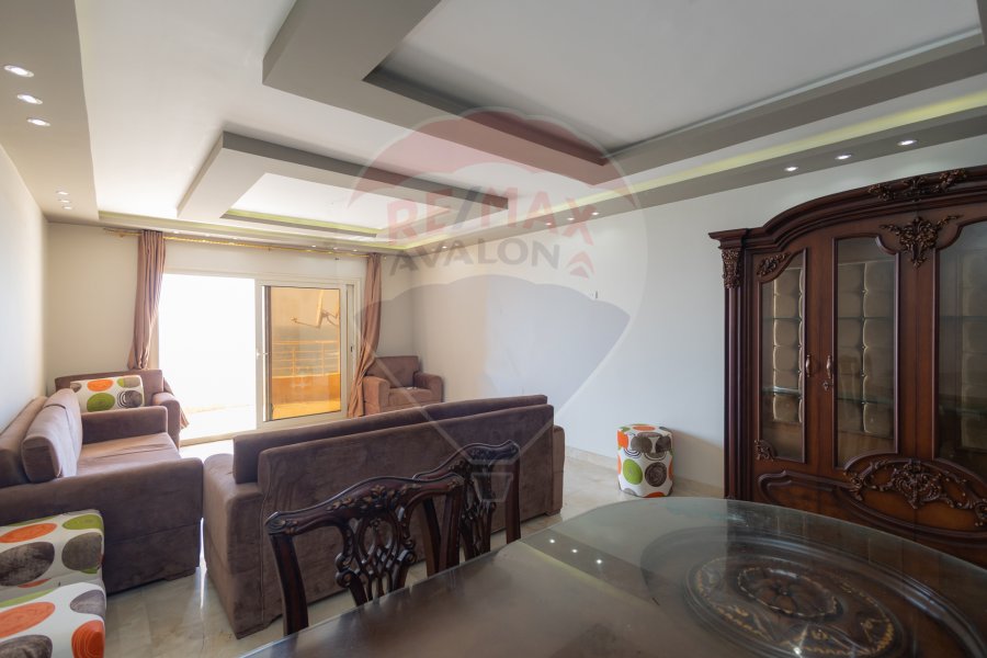 Apartment for sale 220 m Sidi Bishr (El Gaish Road)