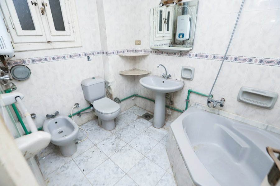 Apartment For Sale 176m Smouha (Tot Ankh Amon St.)