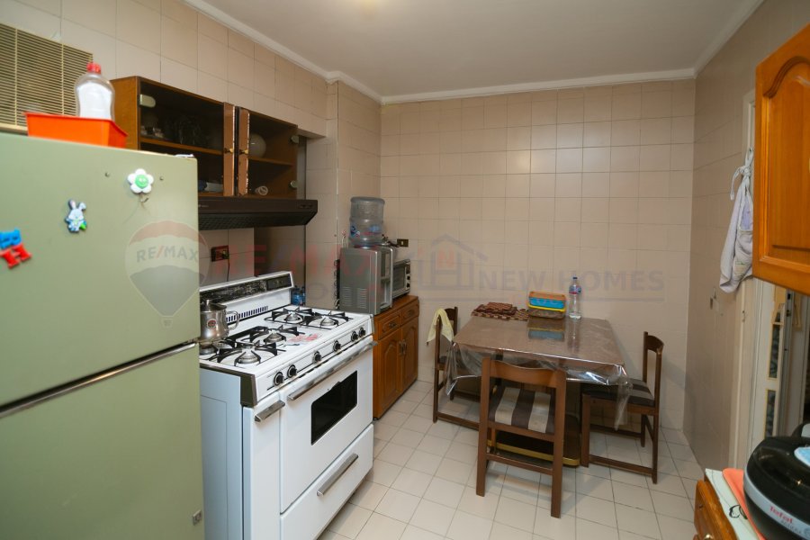 Apartment for sale 180 m Smouha (branched from Moustafa Kamel st.)
