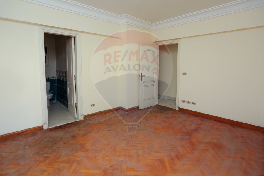 Apartment for sale 198 m Smouha (Continental Tower Building - Fawzi Moaaz st)