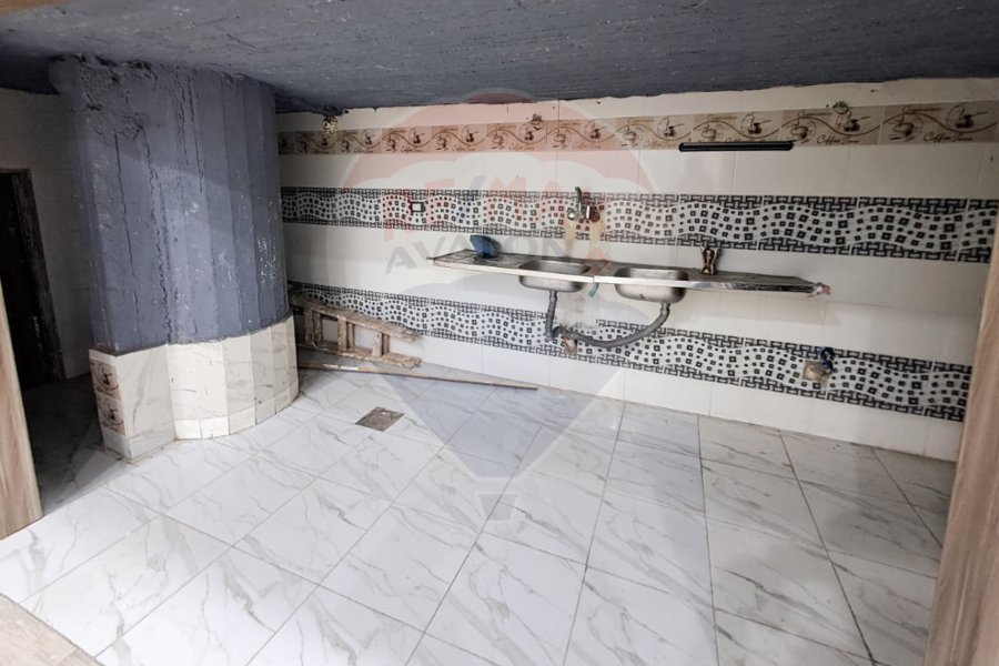 Shop for sale 110 m Miami (Al-Essawy main st.)