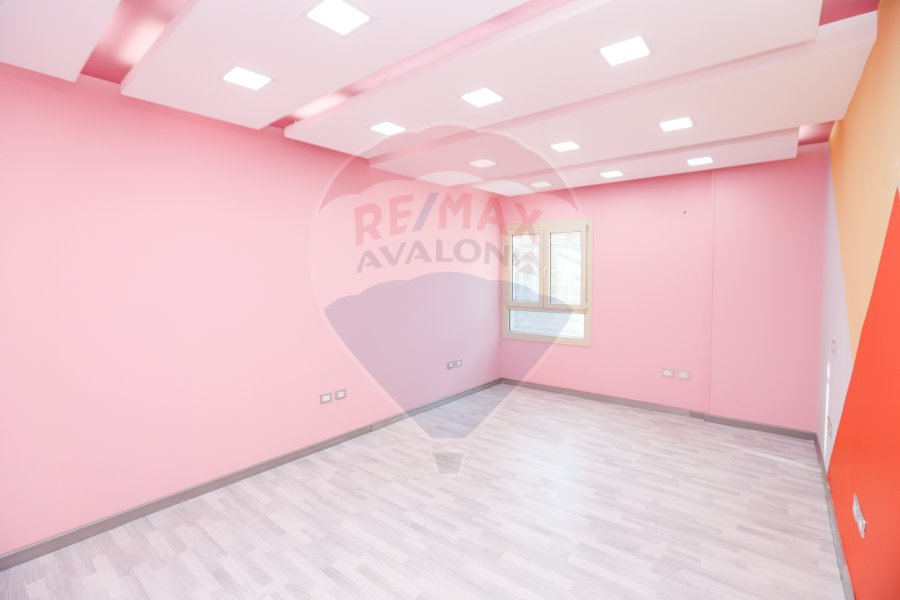 Apartment For Sale 186 m Smouha (Tot Ankh Amon St)