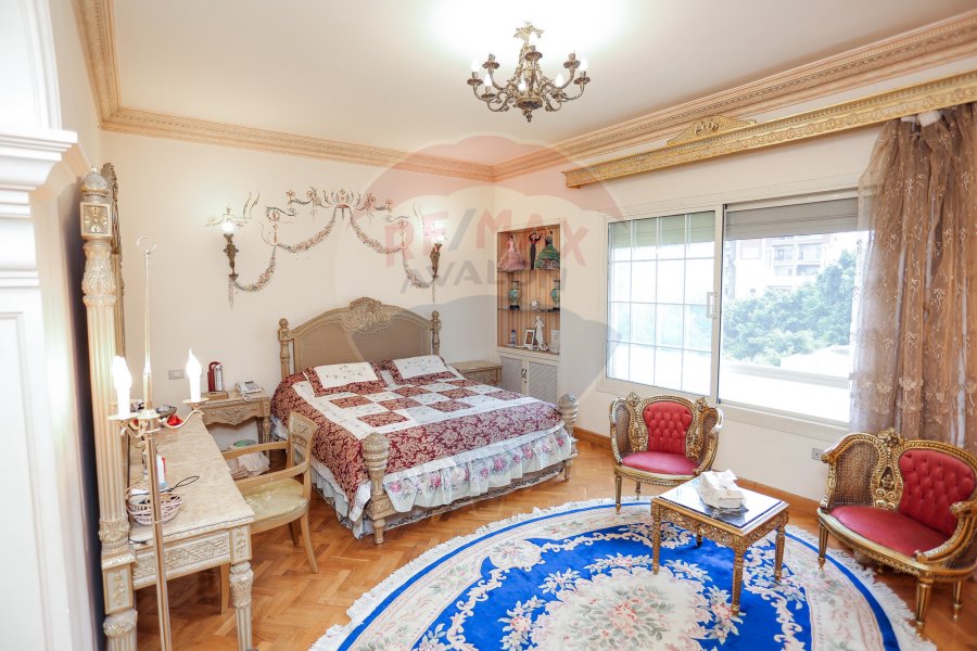 Apartment For Sale 315 m Kafr Abdo (Steps From Sant Geny square)