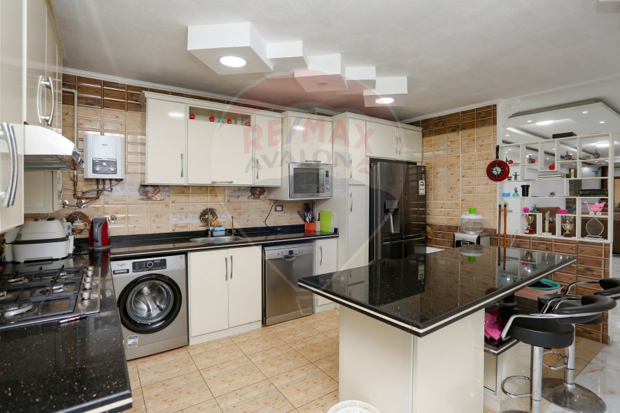 Apartment for sale 207 m Gleem (Near to the sea)