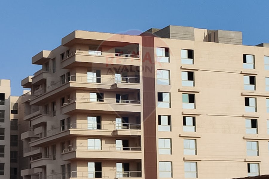 Ground apartment with garden for sale 76 m Administrative Capital (De joia)