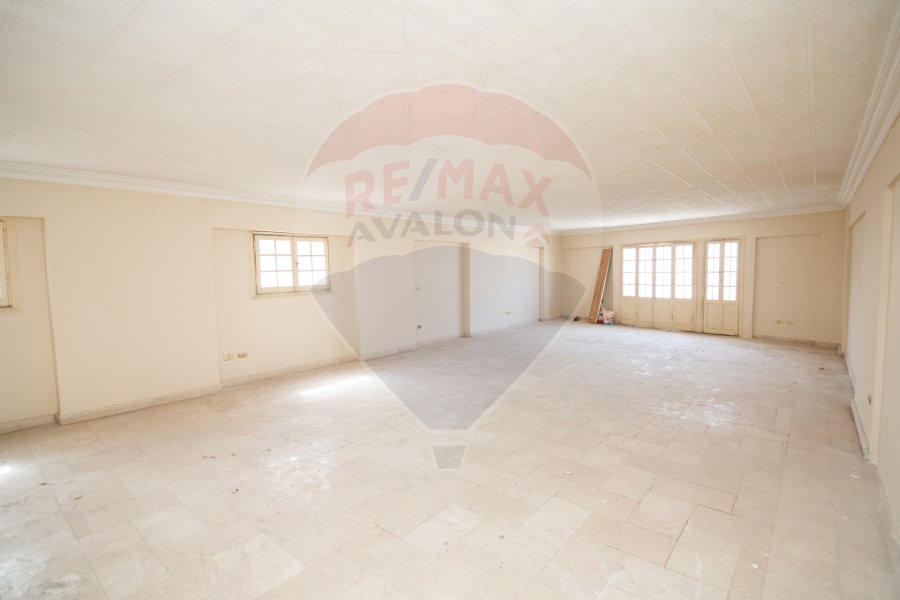 Apartment for sale 300 m Louran (in front of Shaarawy St.)