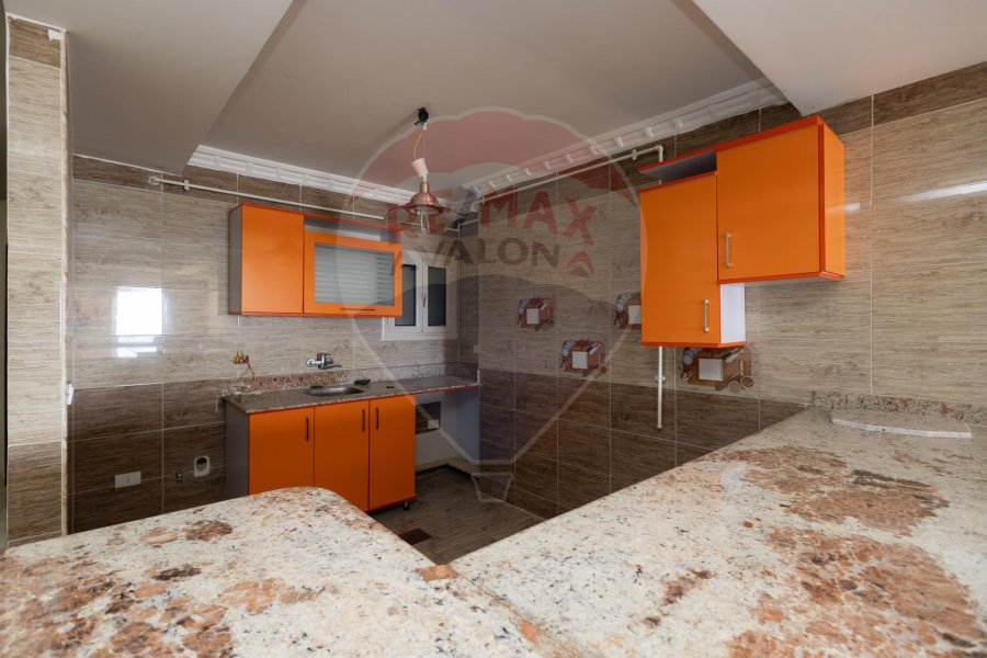 Apartment for sale 220 m Sidi Bishr (El Gaish Road)