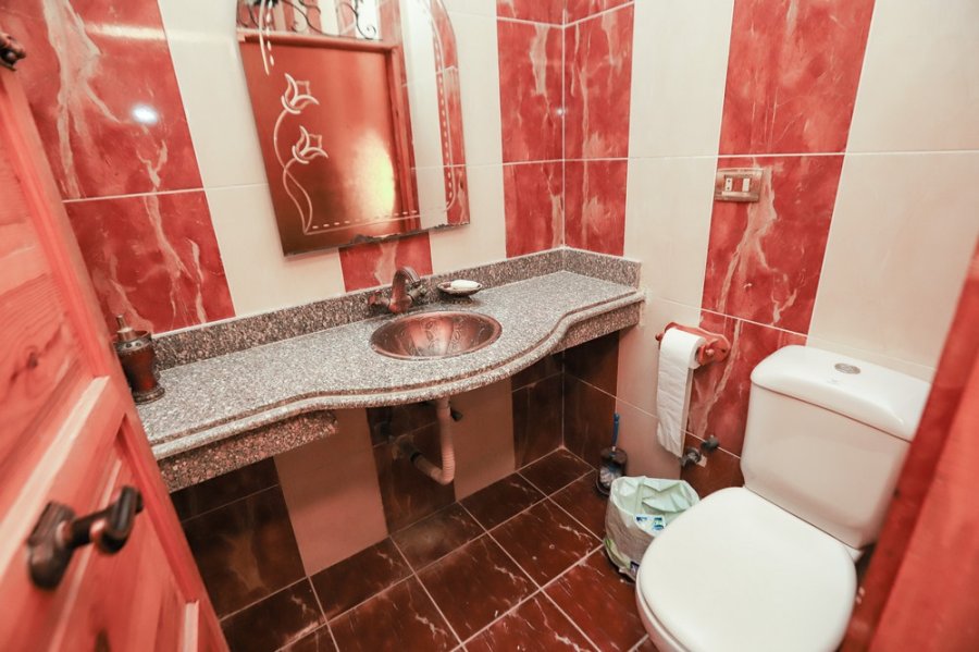 Stand Alone Villa 1600m for Sale or Furnished Rent King Marriott (Behind Africana Hotel)