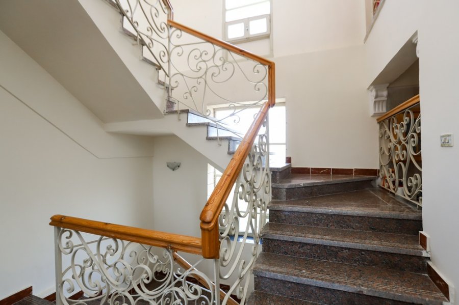 Stand Alone Villa 1600m for Sale or Furnished Rent King Marriott (Behind Africana Hotel)