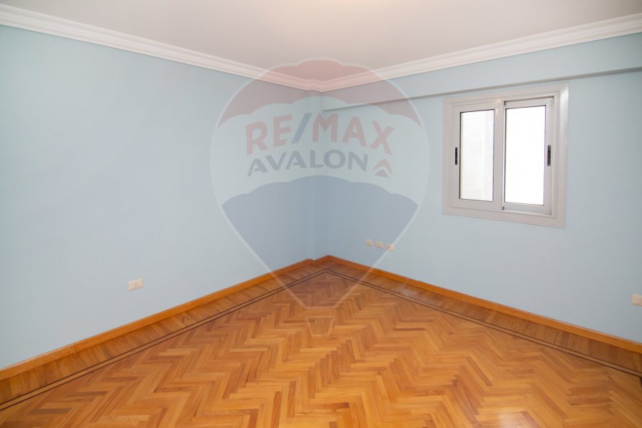 Apartment for sale 256 m Saba Pasha (Saraya Royal Plaza Towers)