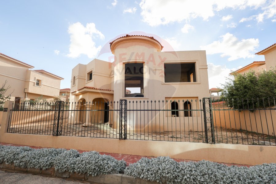 Standalone villa for sale 840 m King mariot (Alex West - Antoniades - model V3 )