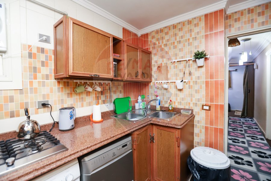 Apartment for sale 155 m Smouha (50's St.- Branshed from Moustafa Kamel St)