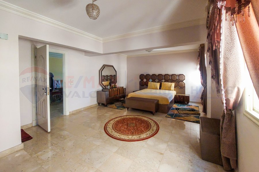 Apartment for rent 283 m in New Smouha (Smouha Entrance Compound - next to Al Ittihad Alex Club)