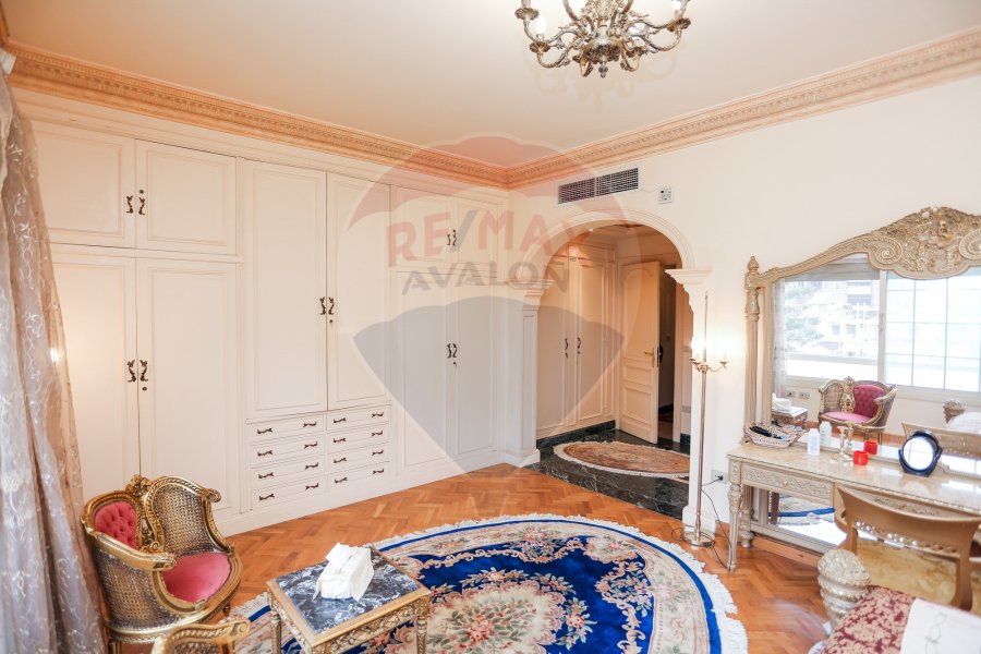 Apartment For Sale 315 m Kafr Abdo (Steps From Sant Geny square)