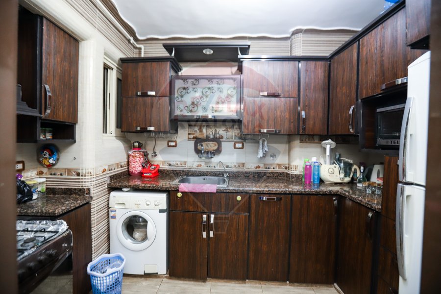 Apartment For Sale 200 m Elsaraya (Steps From Khaled Ebn Elwaleid St.)