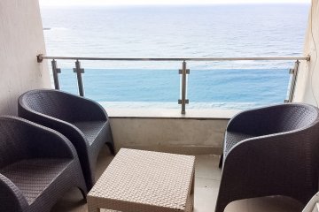 Furnished apartment for rent 90m Miami (Directly on the Sea)