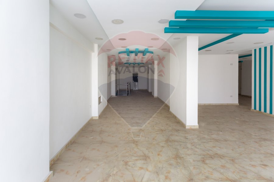 محل + ميزان للبيع 430 م سيدي بشر (ش جمال عبد الناصر)