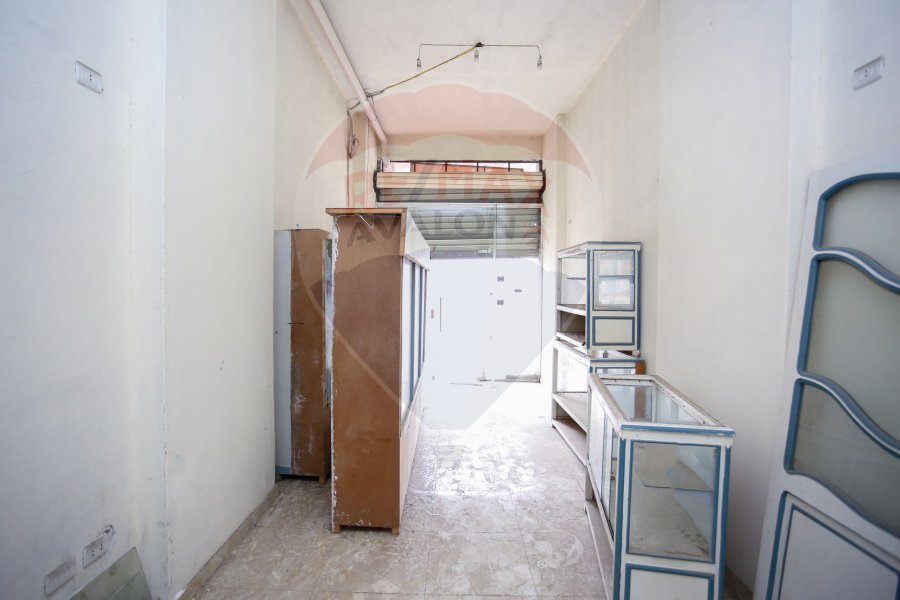 Pharmacy for sale 43 m Al-Seyouf (Ardh Al-Ma&amp;#039;aridh St.)