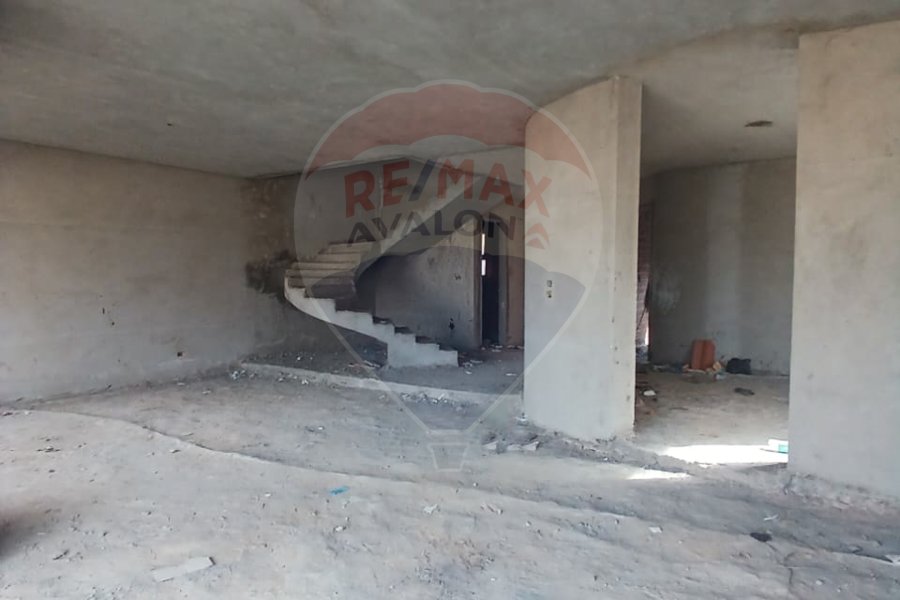 Stand alone villa for sale 887 m (Alex West Compound)