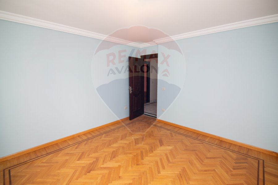 Apartment for sale 256 m Saba Pasha (Saraya Royal Plaza Towers)