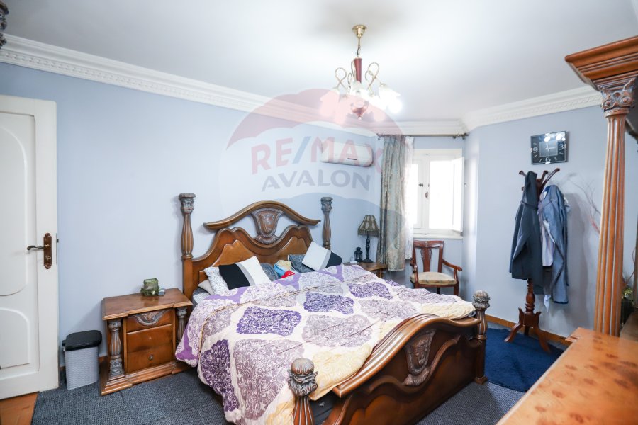 Apartment for sale 155 m Smouha (50's St.- Branshed from Moustafa Kamel St)