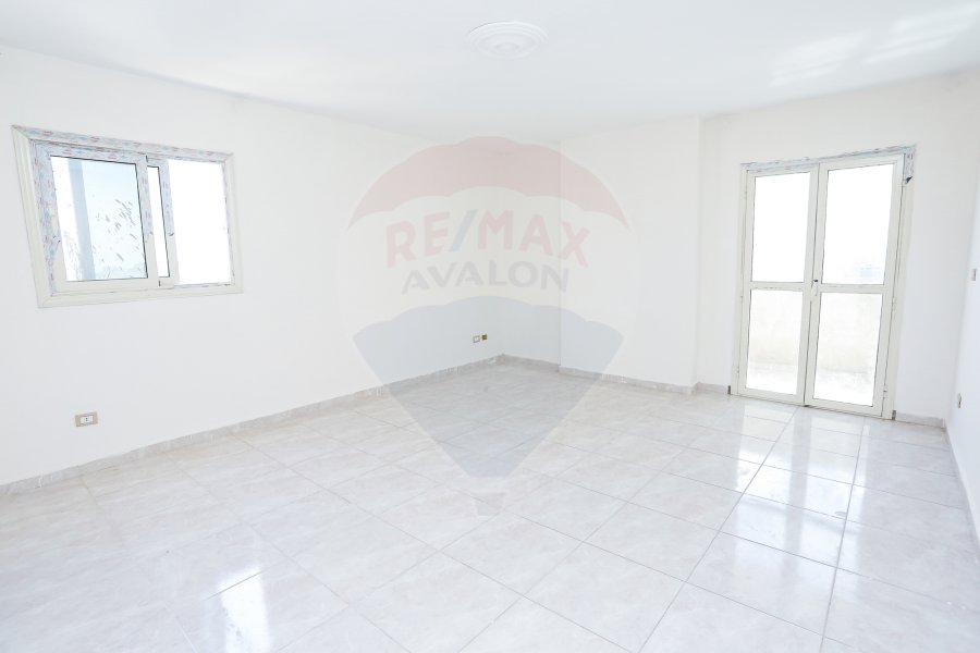 Apartment For Sale 180 m Wabour Elmaya (In Front Of La Mère De Dieu College)