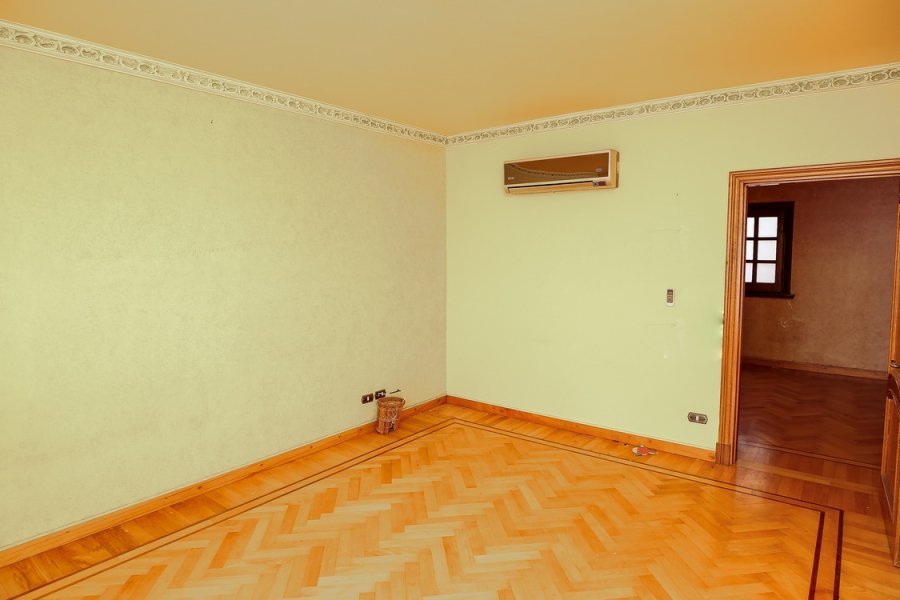 Apartment for rent 300m Stanly (Abd El-Aziz Fahmy St.)
