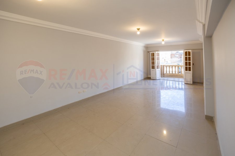 Apartment for sale 150 m Al-Ibrahimia (branched from Gawad Hosny st.)