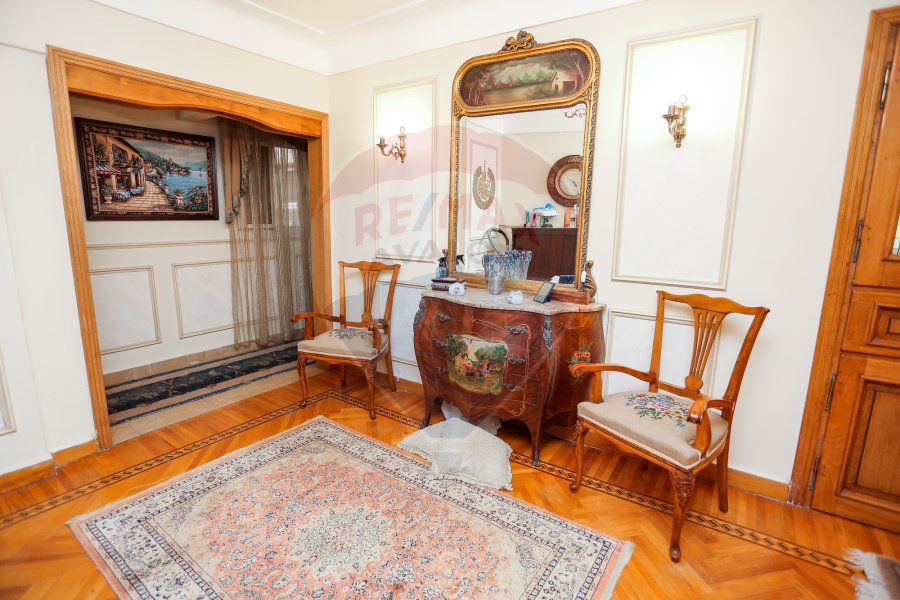 Apartment for sale 265 m Smouha ( Steps from Smouha Club )