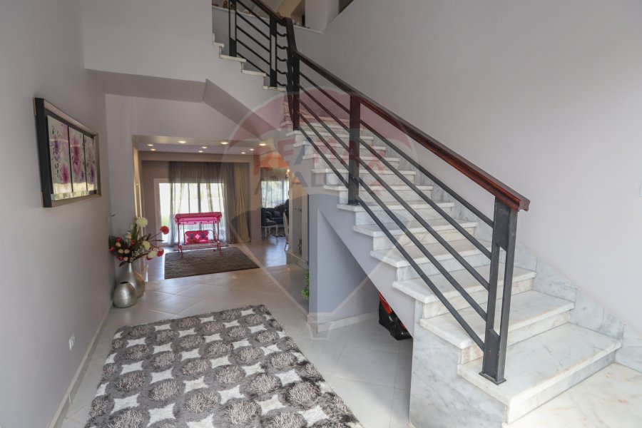 Apartment without Furniture for Rent 900 m King Marriott (Taksem El Gamarek)