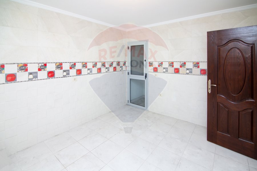 Apartment for sale 256 m Saba Pasha (Saraya Royal Plaza Towers)