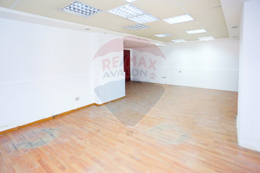 Administrative Unit For Rent 250 m Roushdy (Next To Hardee's)