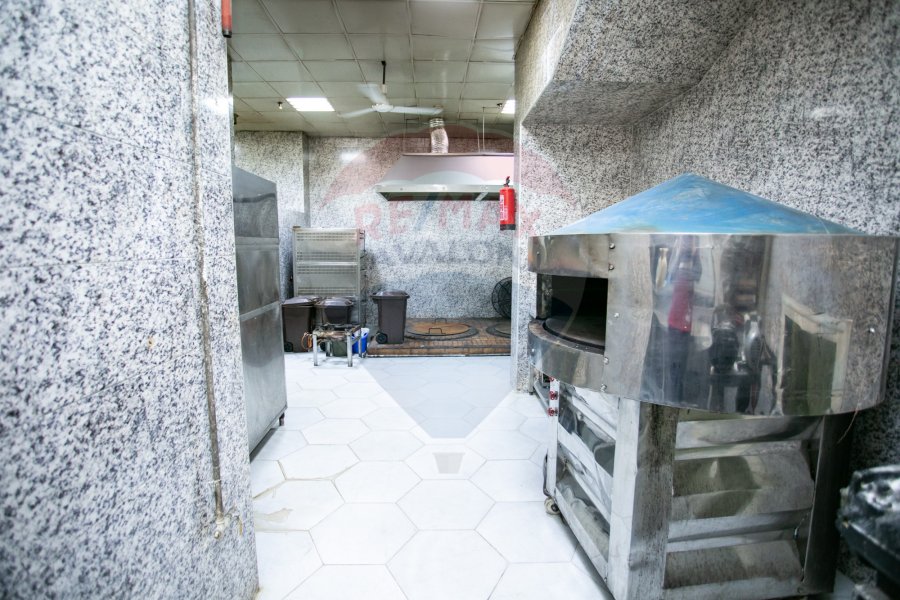 Commercial Shop For sale 150 m Victoria (El saaeh Square)