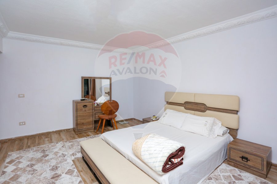 Apartment for sale 207 m Gleem (Near to the sea)
