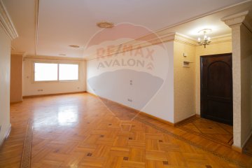 Apartment for sale 230 m Glem (Mostafa Fahmy St.)