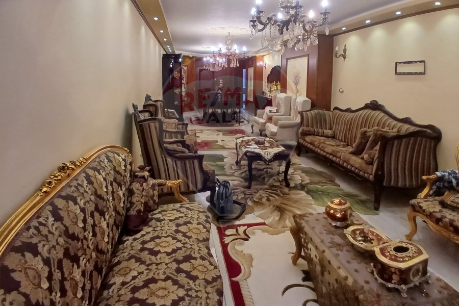Apartment for sale 150 m Camp Caesar (Mohamed Fouad Galal Street)