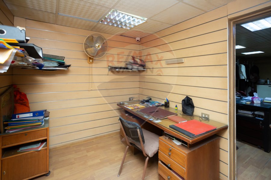 Administrative unit for sale 600 m Miami (branched from Askander Ibrahim st.)
