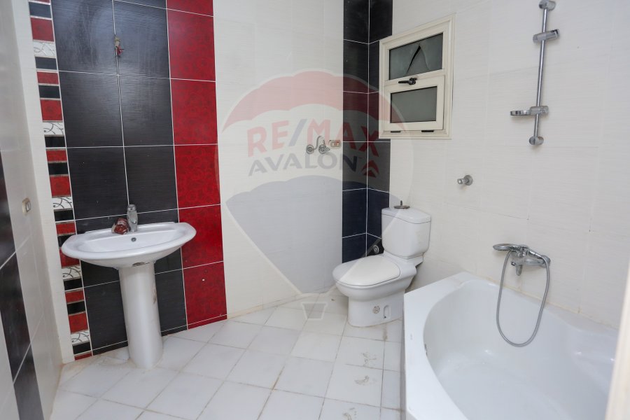Apartment for sale 198 m Smouha (Continental Tower Building - Fawzi Moaaz st)