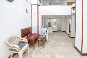 Shop 45 m + Up Floor 25 m for rent Bahri (on the tram - next to Farouk coffee)