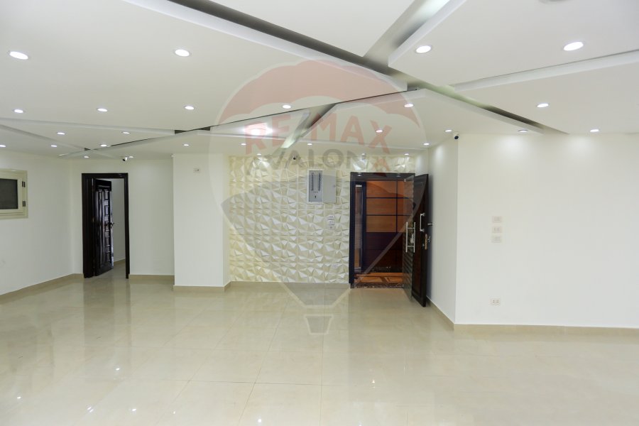 Administrative headquarters for rent 200 m Al Shatby (El Gamaa Bridge St)