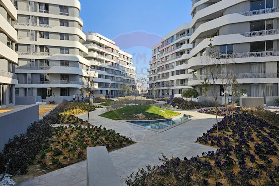 Apartment for sale in New Cairo (Bloom Mostakbal City)