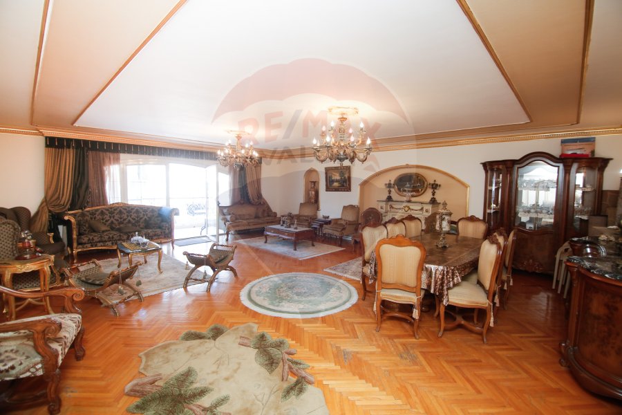 Apartment for sale 275 m Smouha (Albert El Awal St.)