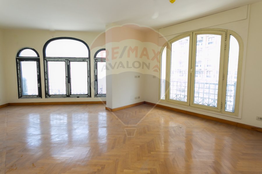 Apartment for sale, 248 m, Smouha (Fawzy Moaz Street, Lotus Tower)