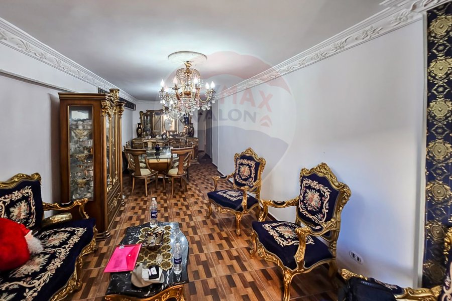 Apartment for sale 140 m Kafr Abdo (Sakina Bint Al Hussein St.)