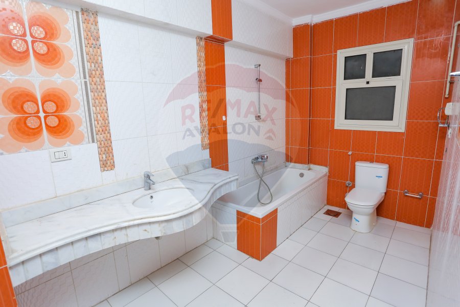 Apartment for sale 270 m Smouha (El Villat Distrect-steps from fawzia's palace